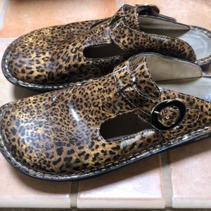 Alegria Safari Leopard Print Mules Nursing Clogs